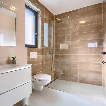 Delfin Holiday home Medulin