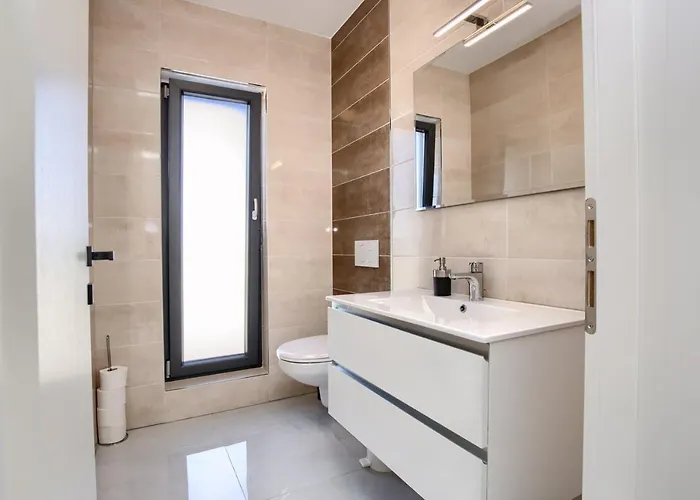 Ferienhaus Delfin With Pool Medulin